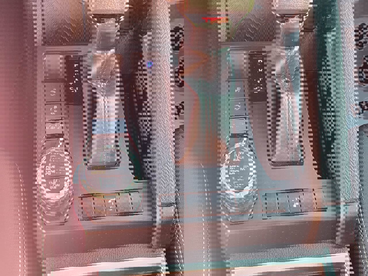 Used 2024 Toyota Tacoma TRD Off-Road image 15