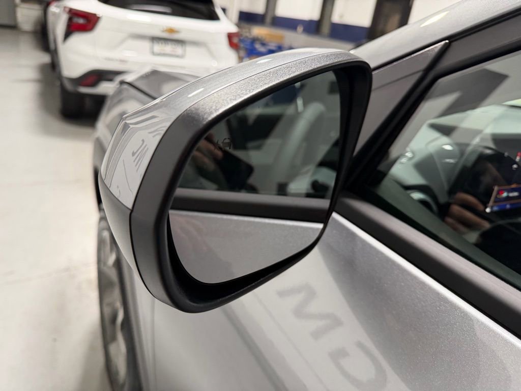 New 2026 Chevrolet Trax LT w/ Driver Confidence Package image 9