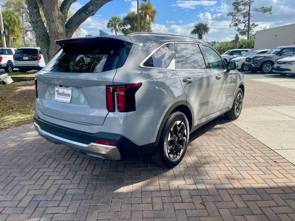 Used 2026 Kia Sorento S w/ S Panoramic Sunroof Package FWD image 6