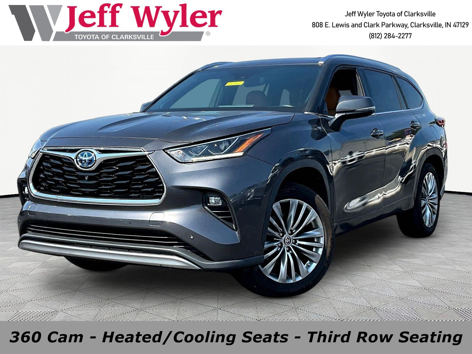 Used 2022 Toyota Highlander Platinum FWD image 1