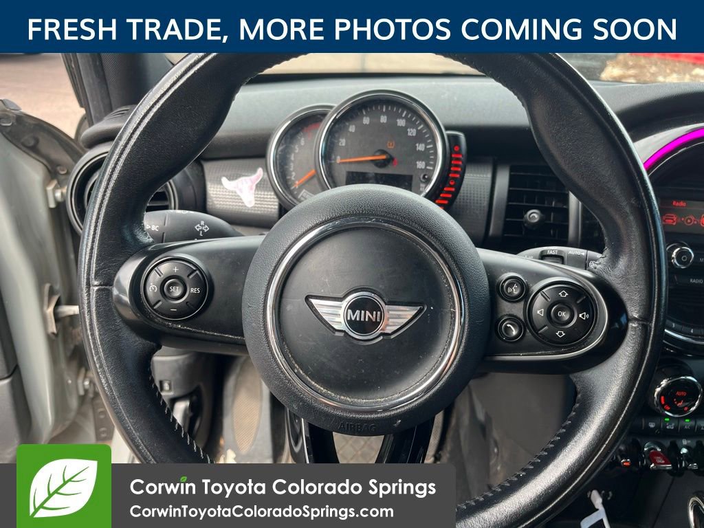 Used 2015 MINI Cooper 4-Door Hardtop image 10