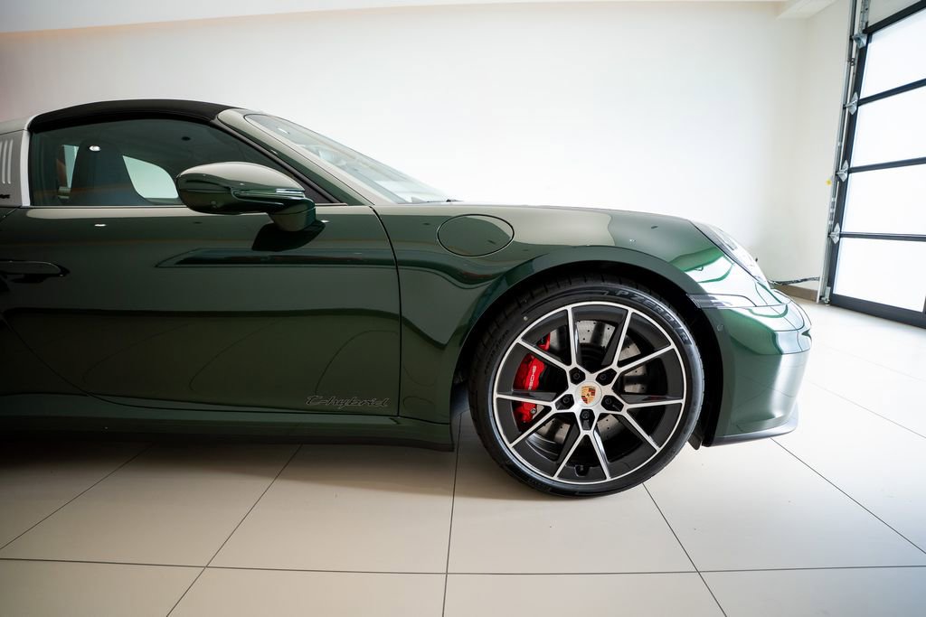 Used 2026 Porsche 911 Targa 4 GTS image 38