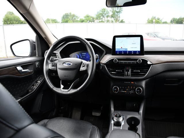 Used 2020 Ford Escape Titanium AWD/4WD image 22