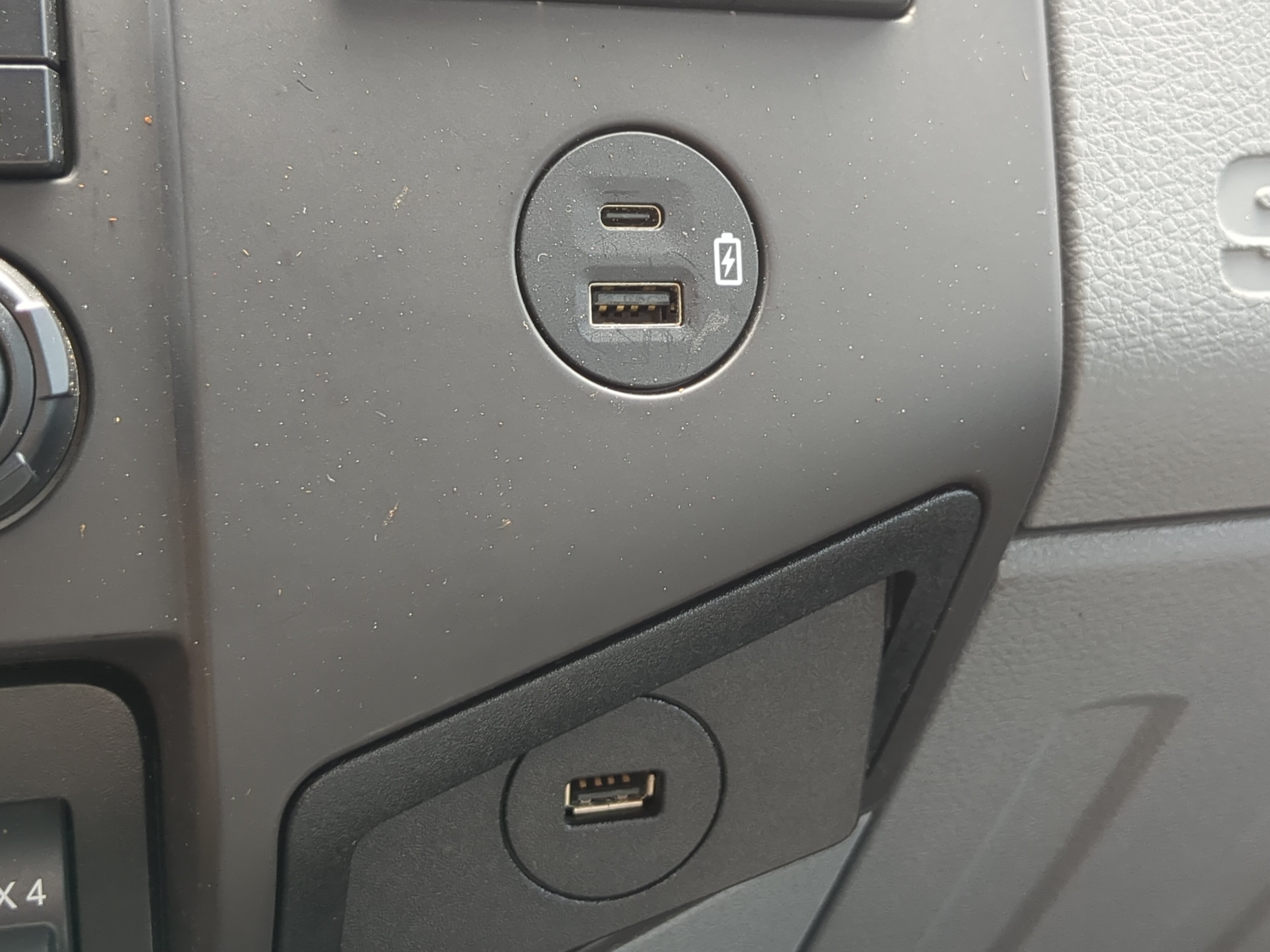 Used 2021 Ford F750 2WD Regular Cab Super Duty image 17