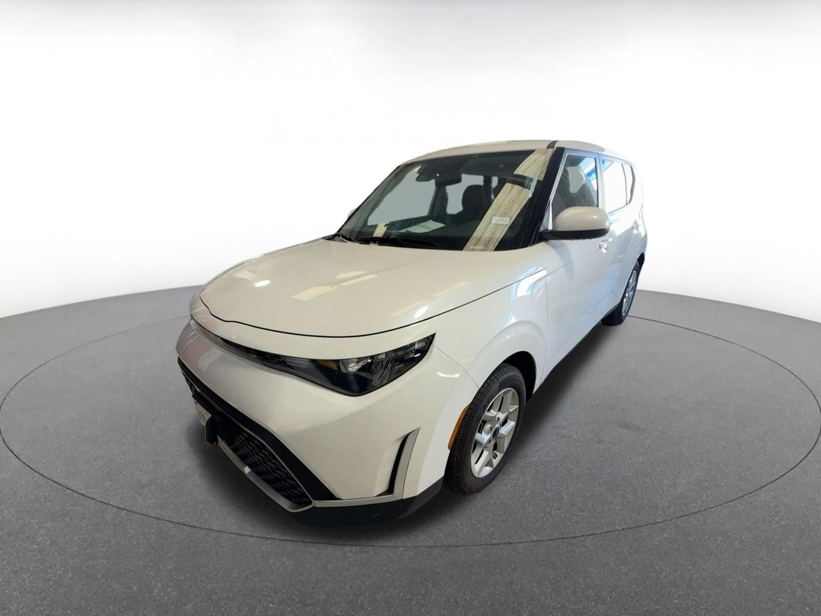 Used 2025 Kia Soul LX w/ LX Technology Package image 6