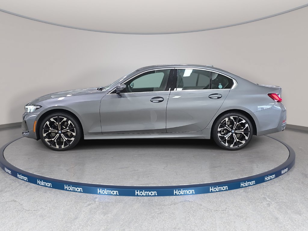 Used 2026 BMW 330i Sedan w/ Premium Package RWD image 11
