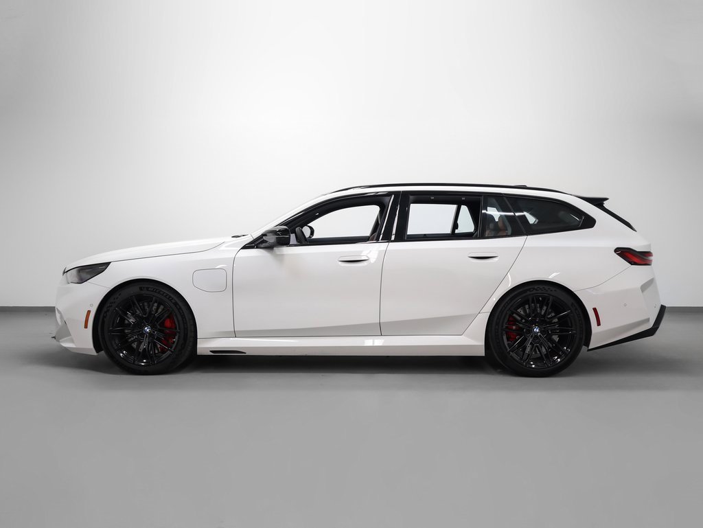 Used 2025 BMW M5 Touring w/ M Driver's Package image 59
