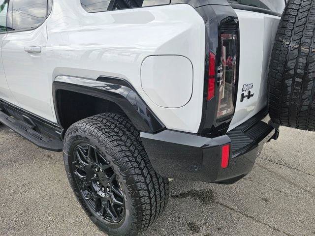 New 2026 GMC Hummer EV 2X image 13