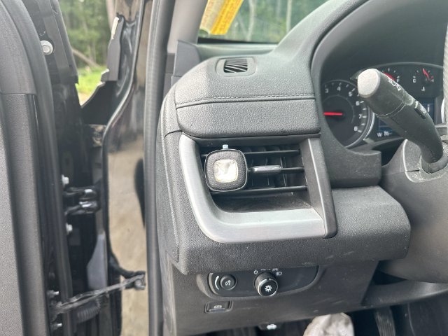 Used 2024 GMC Terrain SLE FWD image 28
