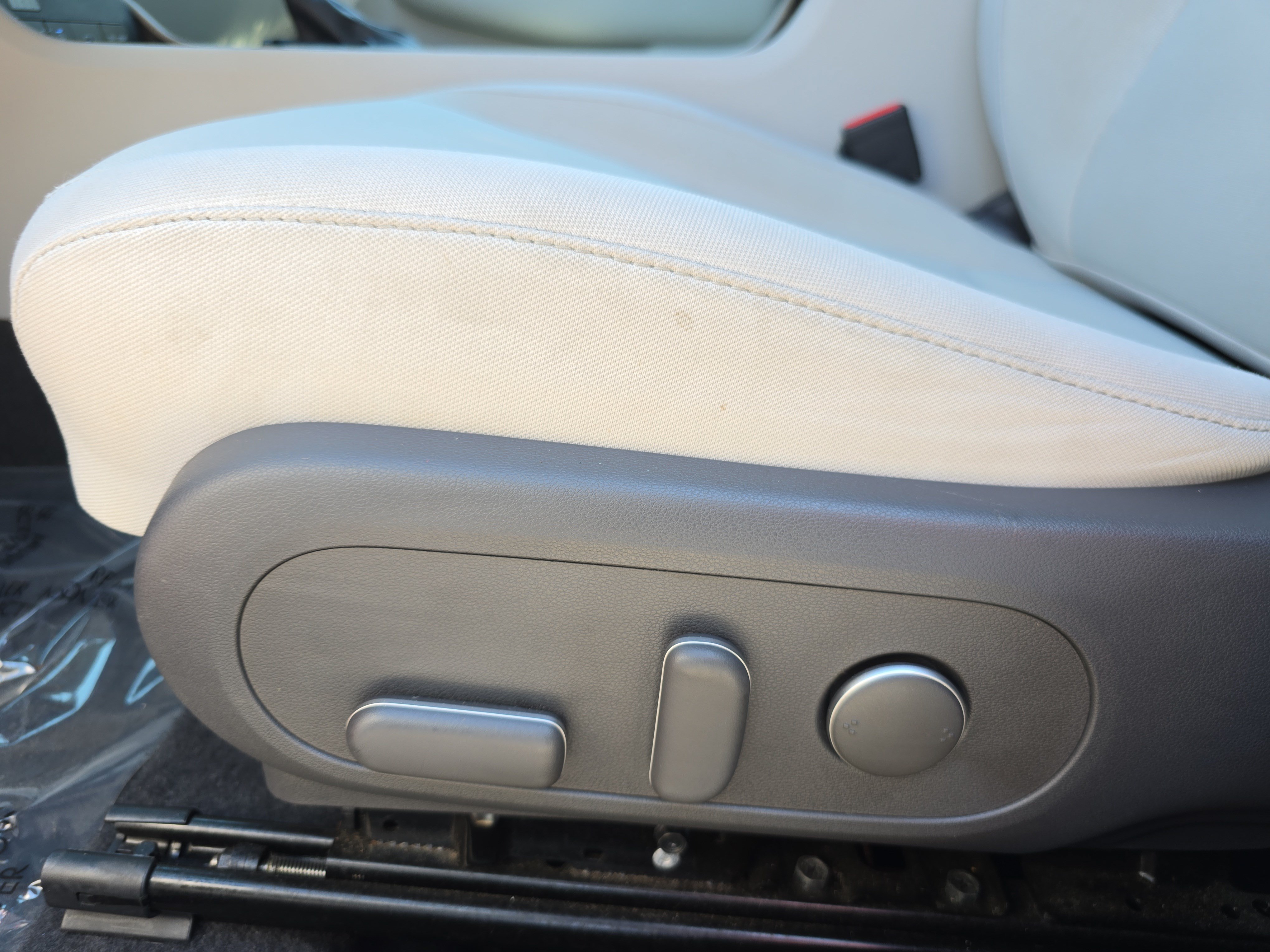 Used 2024 Hyundai Kona SEL AWD/4WD image 25