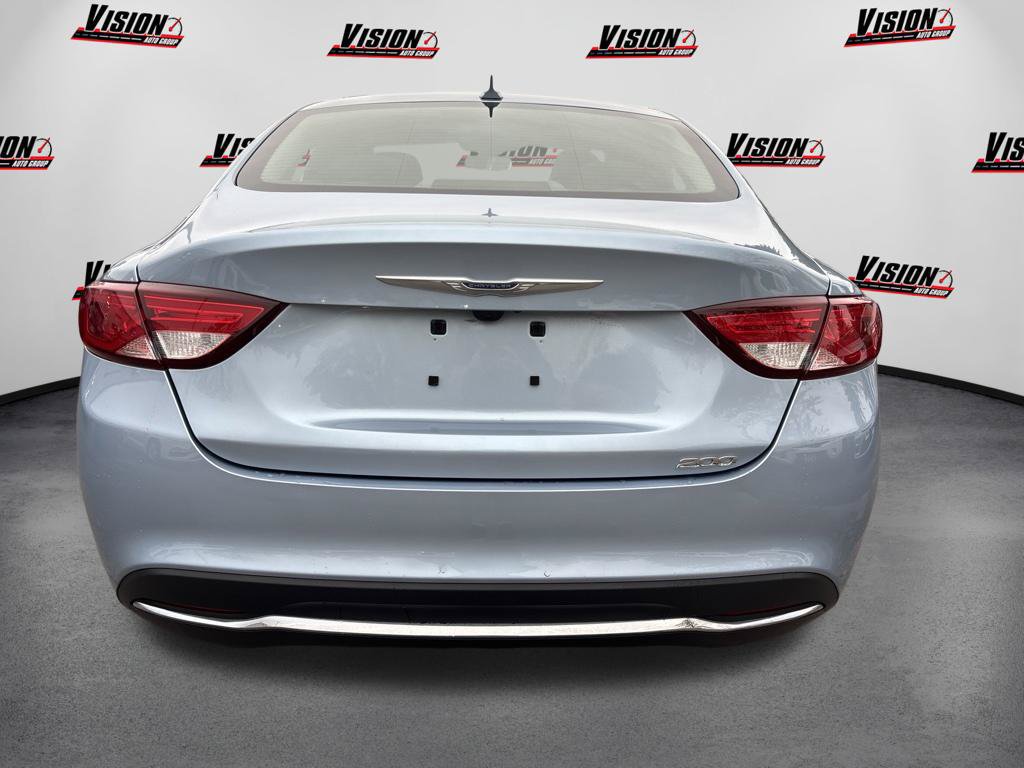 Used 2015 Chrysler 200 Limited w/ Convenience Group FWD image 6