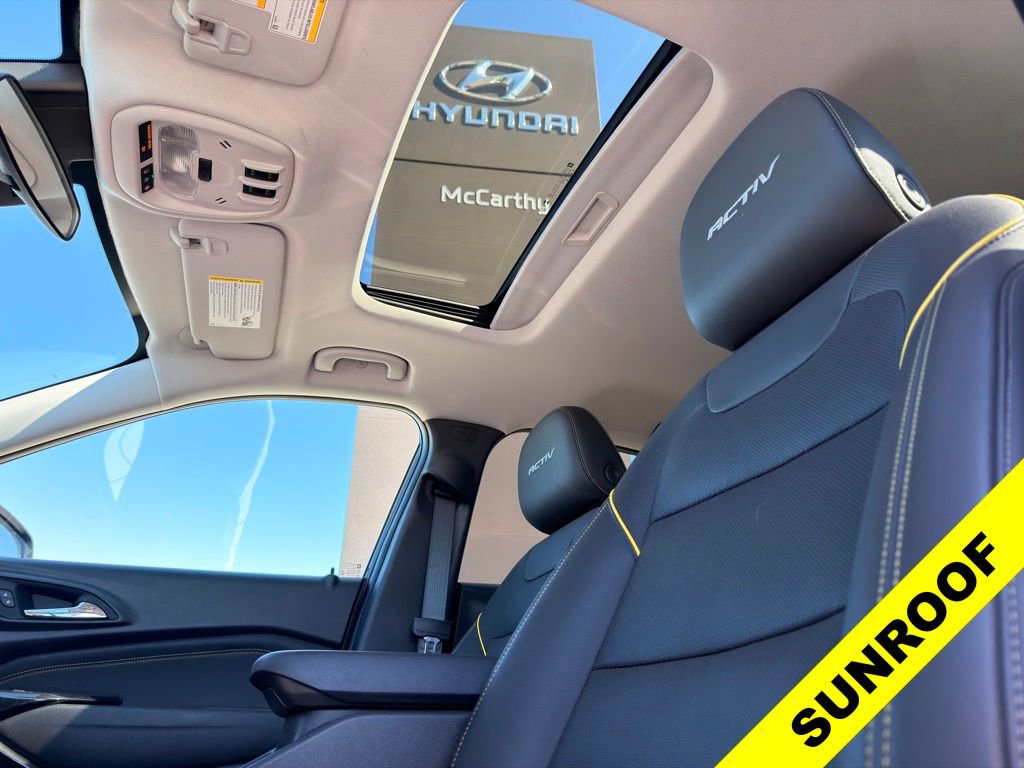 Used 2024 Chevrolet Trax ACTIV w/ Sunroof Package image 10