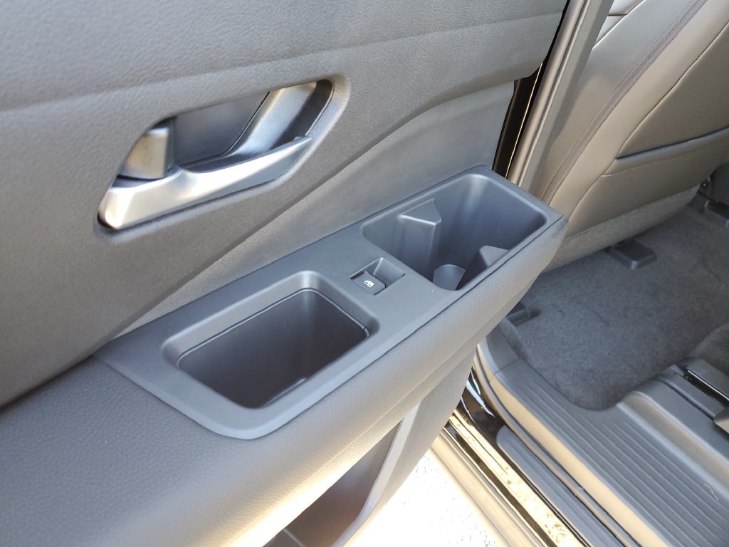 New 2026 Nissan Pathfinder SL FWD image 11