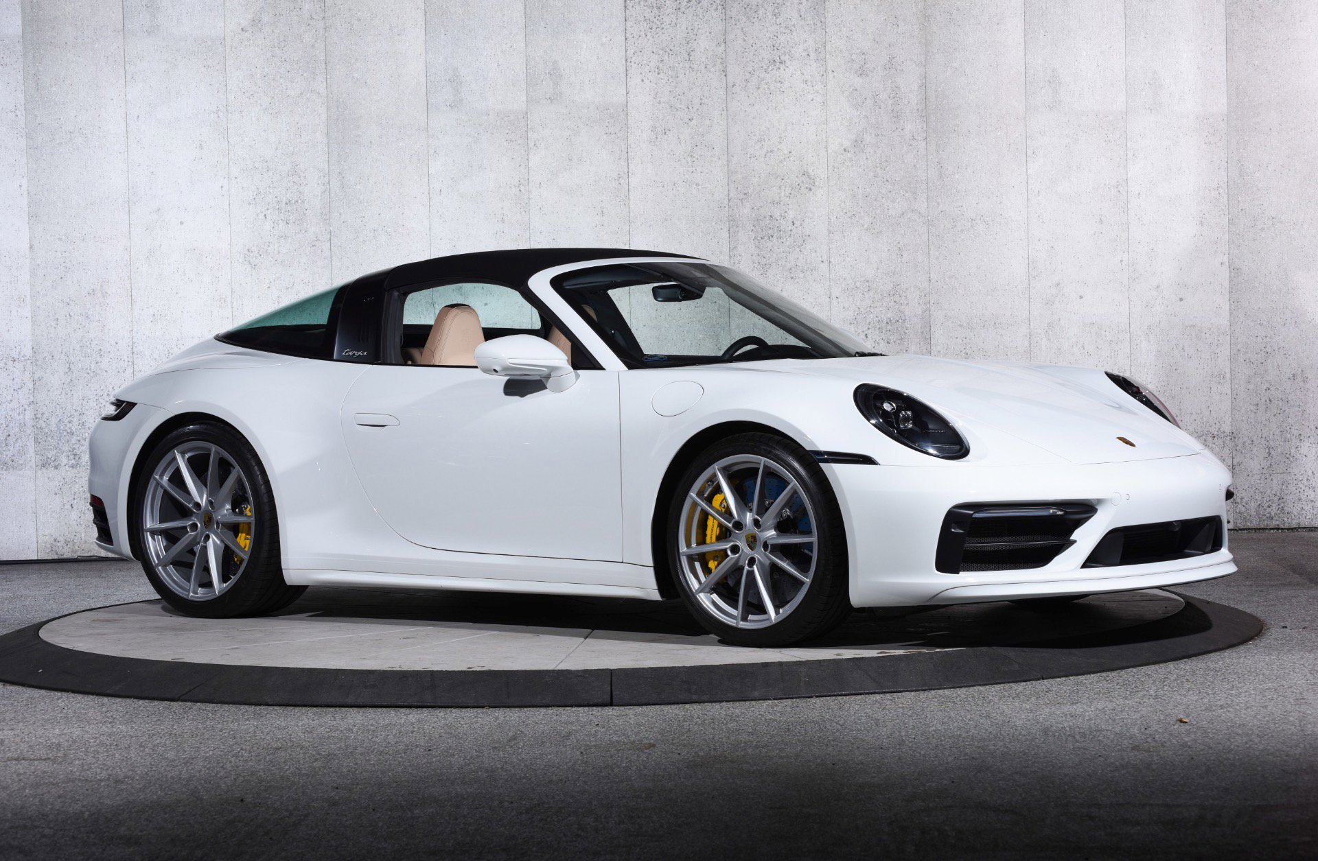 Used 2024 Porsche 911 Targa 4S image 9