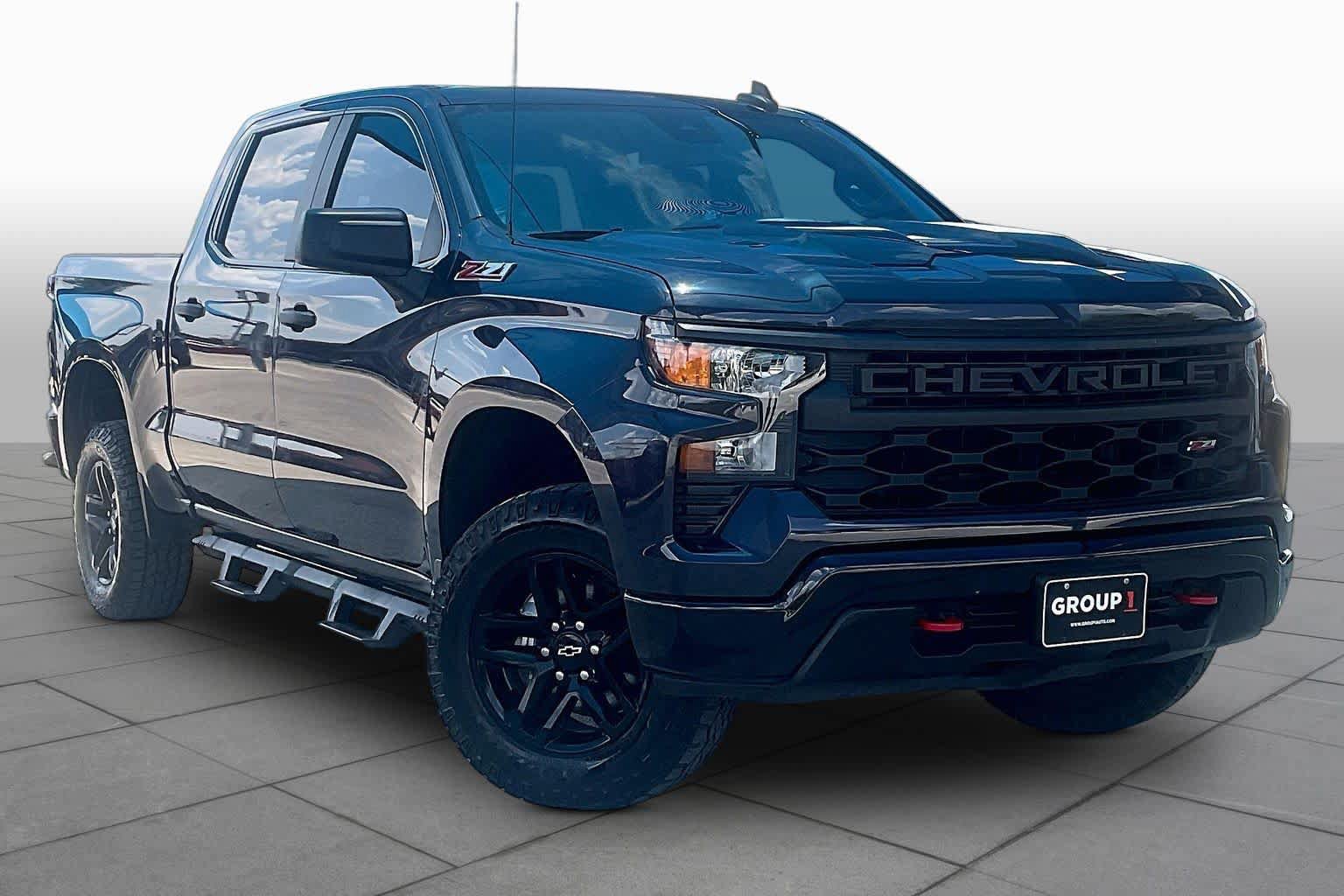 Used 2022 Chevrolet Silverado 1500 Custom Trail Boss AWD/4WD image 3