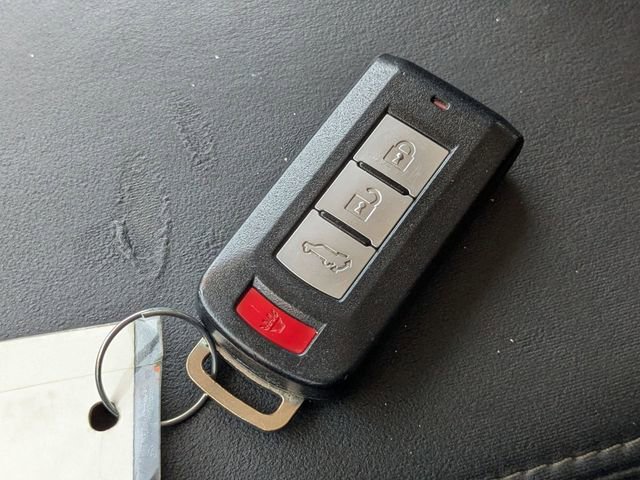 Used 2019 Mitsubishi Outlander SEL FWD image 28