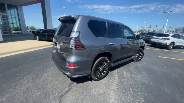 Used 2023 Lexus GX 460 Premium AWD/4WD image 2
