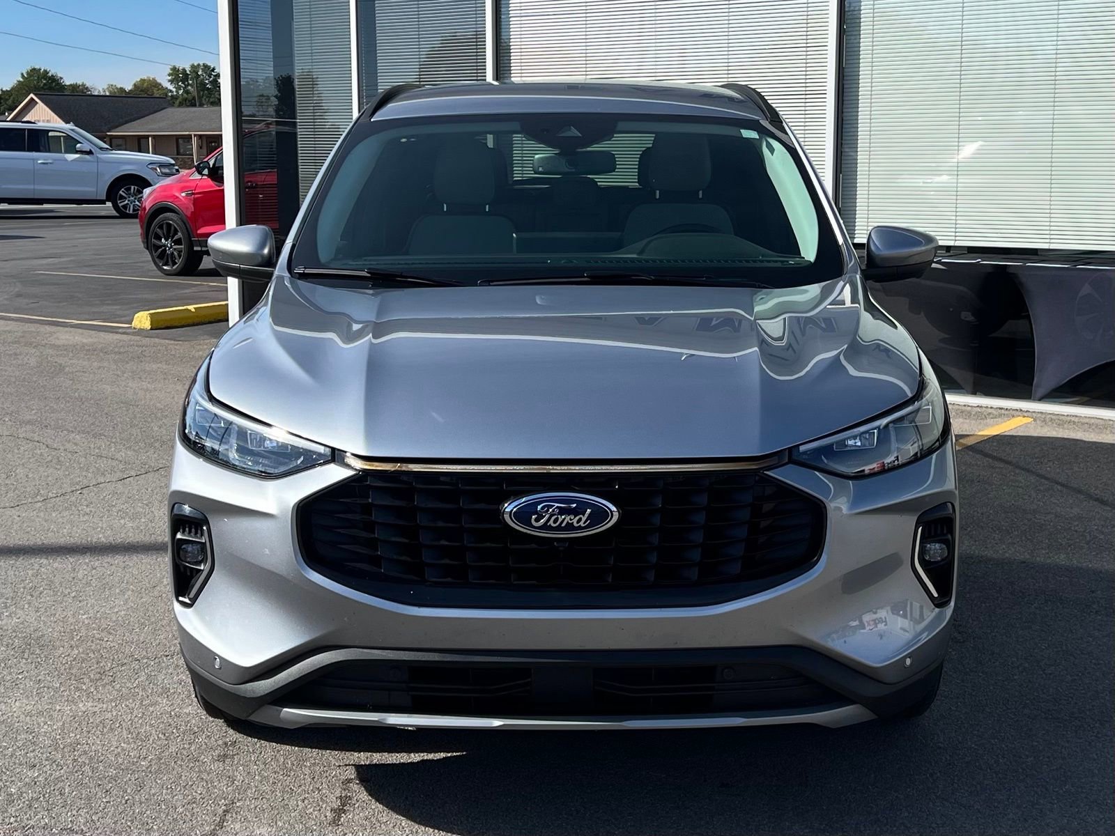 Used 2023 Ford Escape Platinum image 2