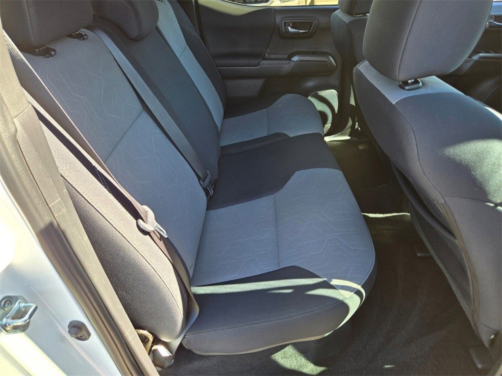 Used 2023 Toyota Tacoma TRD Off-Road image 17