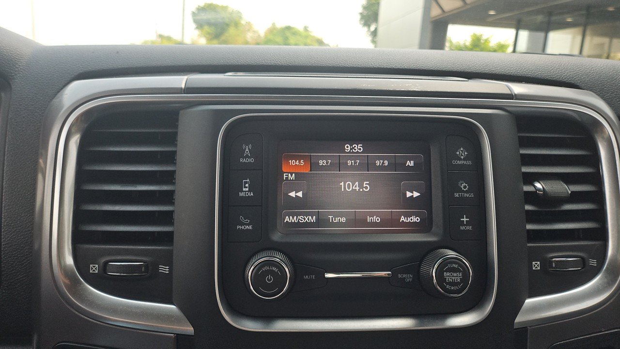 Used 2021 RAM 1500 Classic SLT AWD/4WD image 19