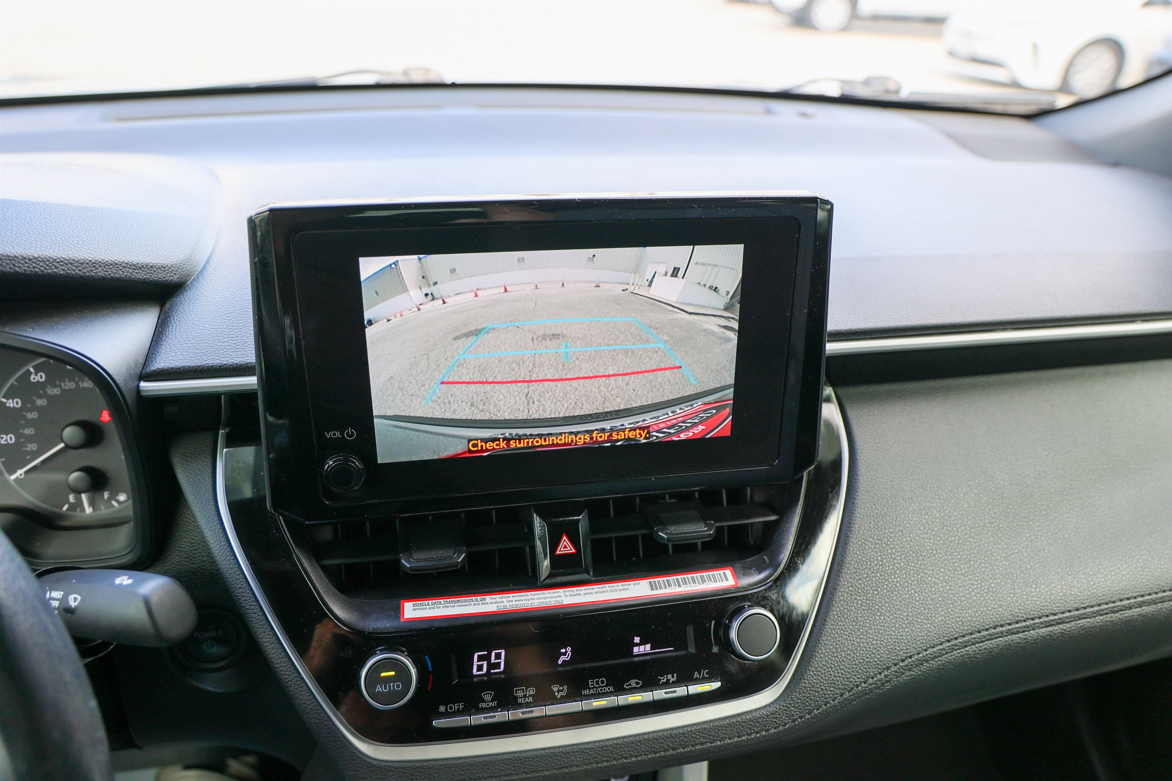 Used 2024 Toyota Corolla Cross AWD Hybrid image 17
