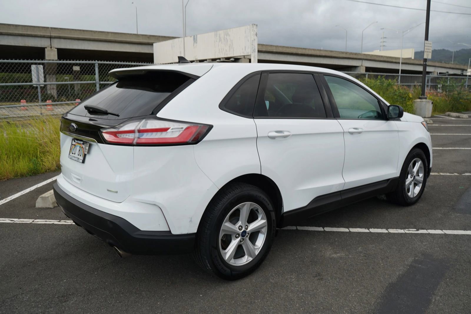 Used 2019 Ford Edge SE image 25