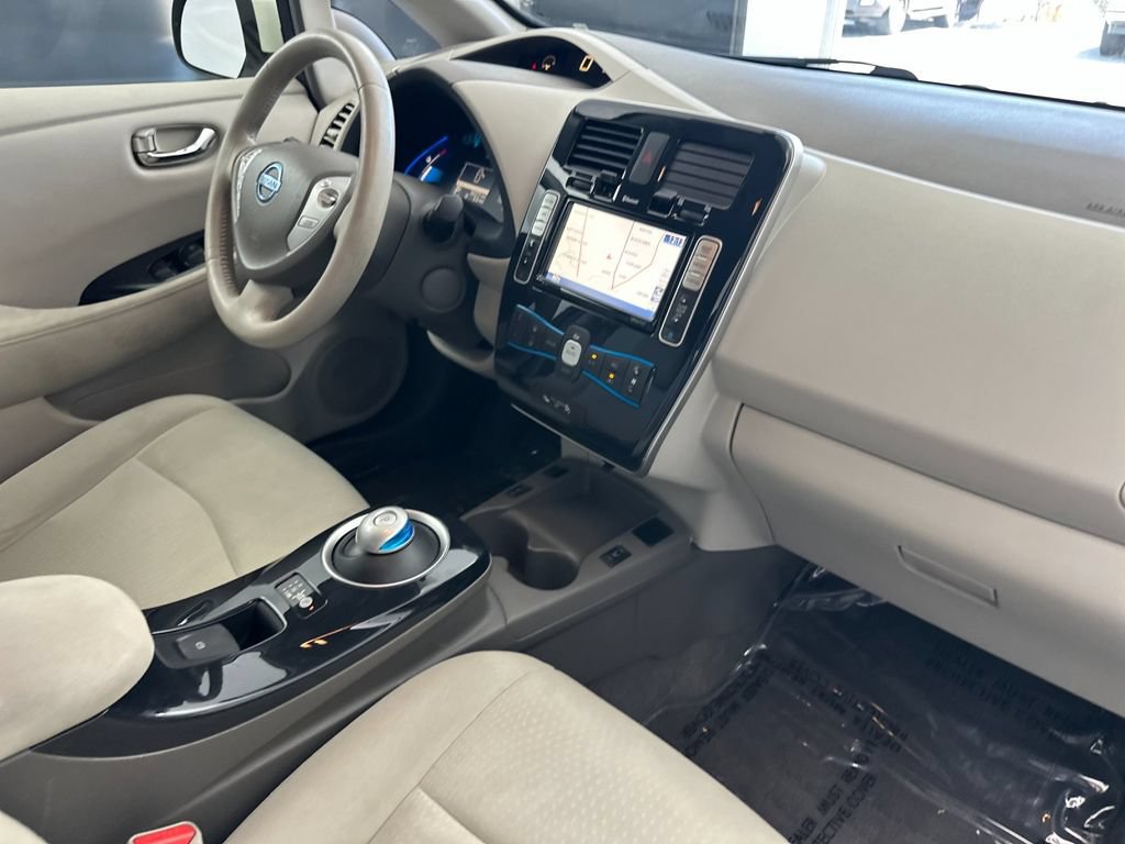 Used 2012 Nissan Leaf SV FWD image 15