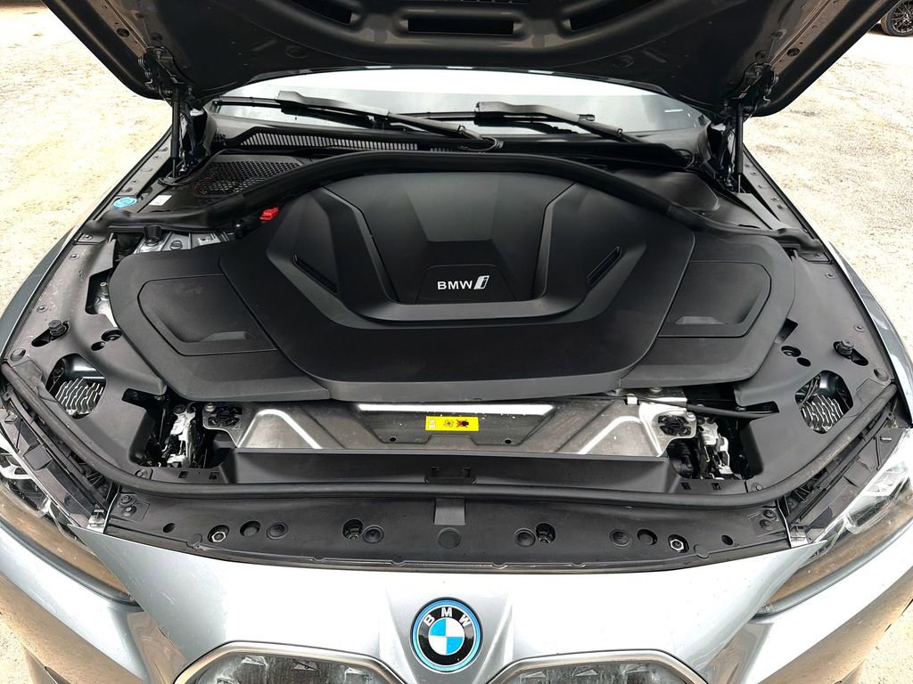 Used 2023 BMW i4 eDrive35 w/ Premium Package RWD image 18