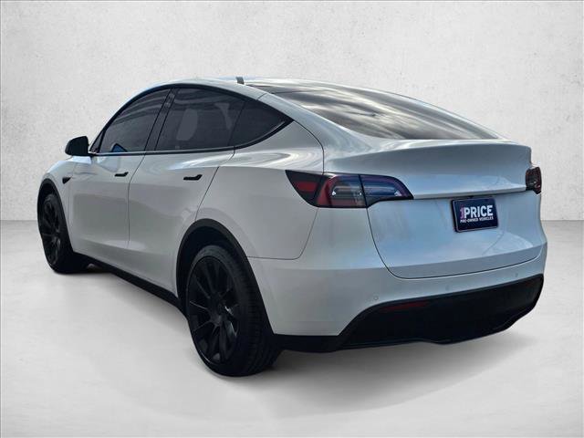 Used 2022 Tesla Model Y Long Range image 3