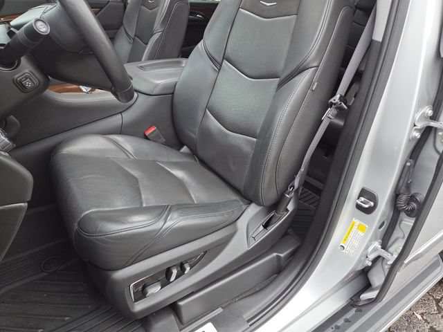 Used 2020 Cadillac Escalade Luxury AWD/4WD image 29