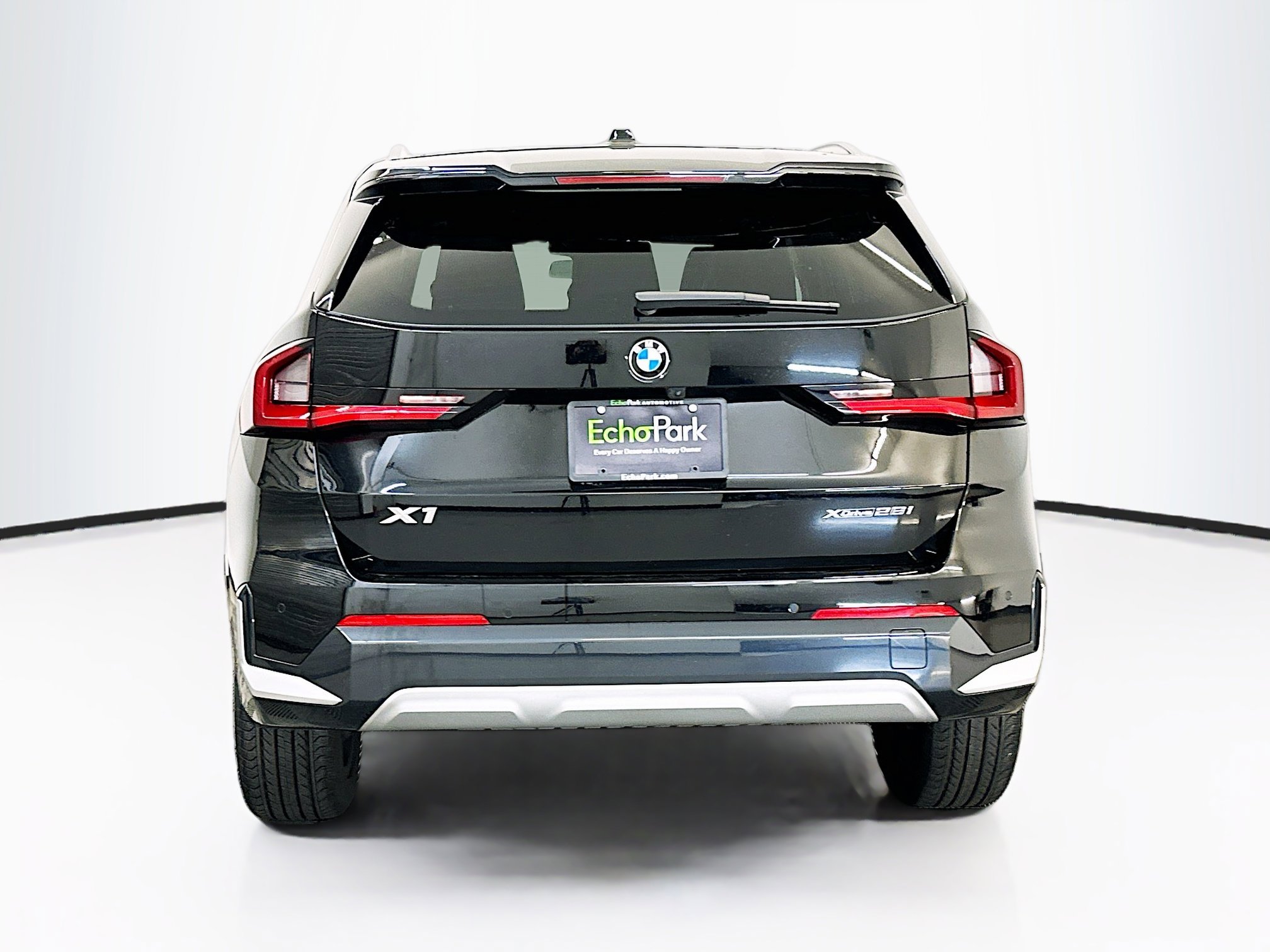 Used 2025 BMW X1 xDrive28i AWD/4WD image 7