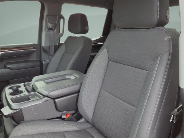 Used 2024 Chevrolet Silverado 1500 LT AWD/4WD image 12