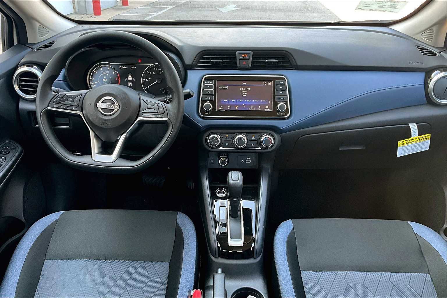 New 2025 Nissan Versa SV w/ Trunk Package FWD image 5