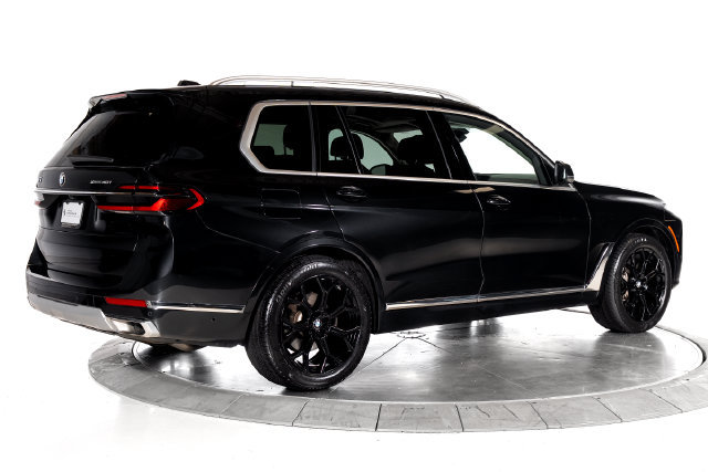 Used 2024 BMW X7 xDrive40i w/ Premium Package AWD/4WD image 8