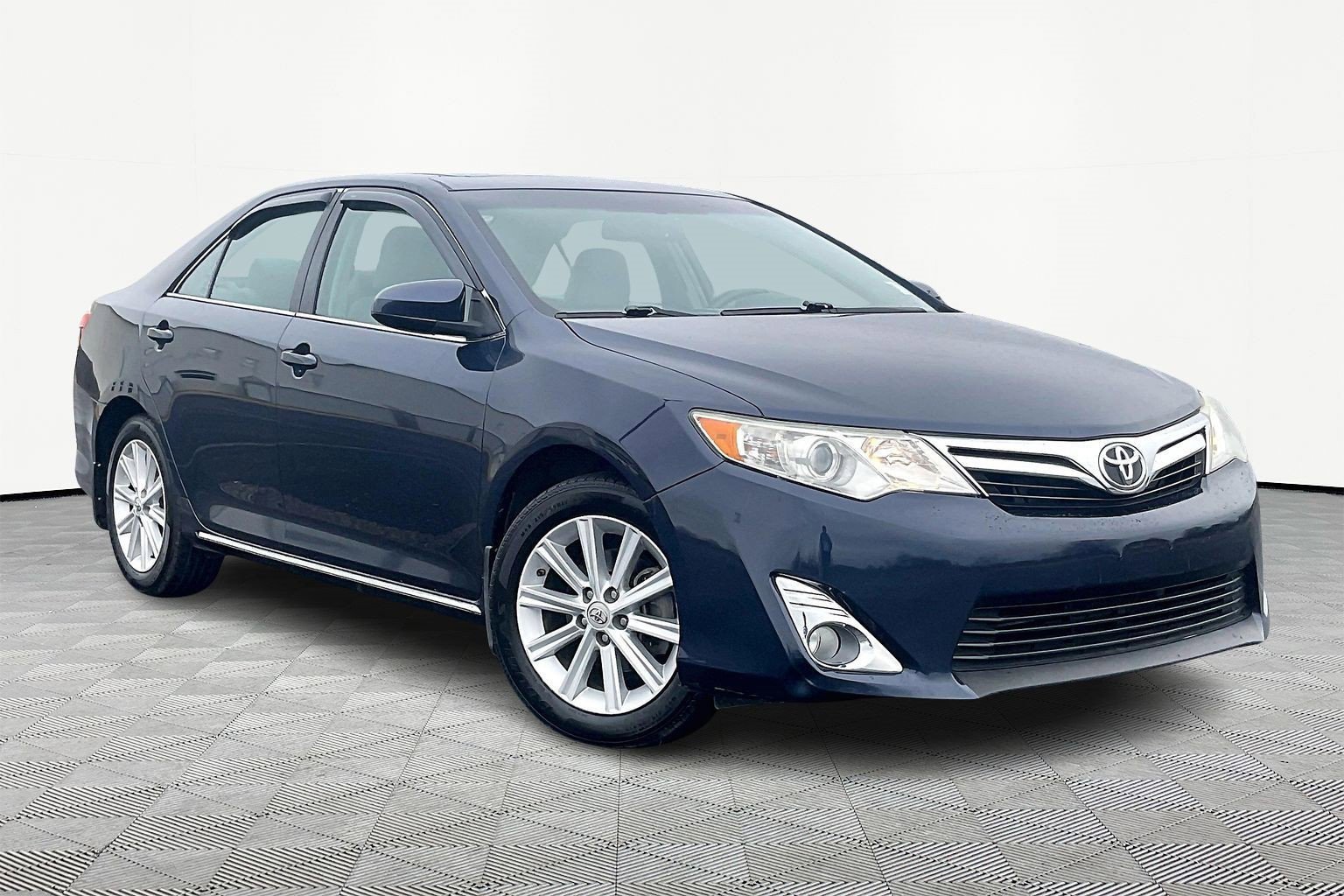 Used 2014 Toyota Camry XLE w/ Leather Package