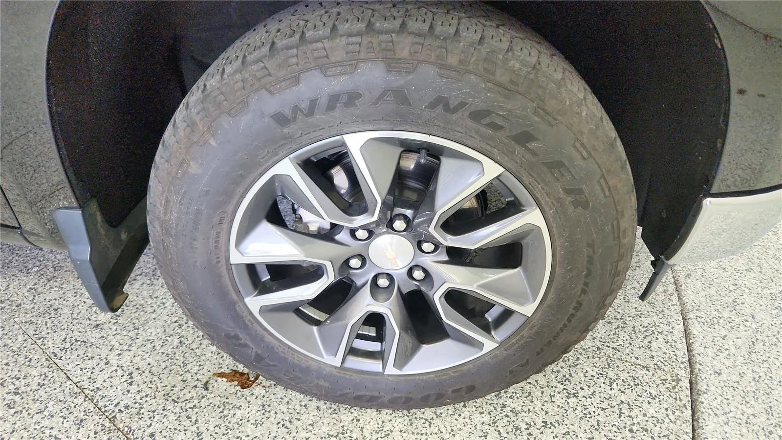 Used 2023 Chevrolet Silverado 1500 LT image 9