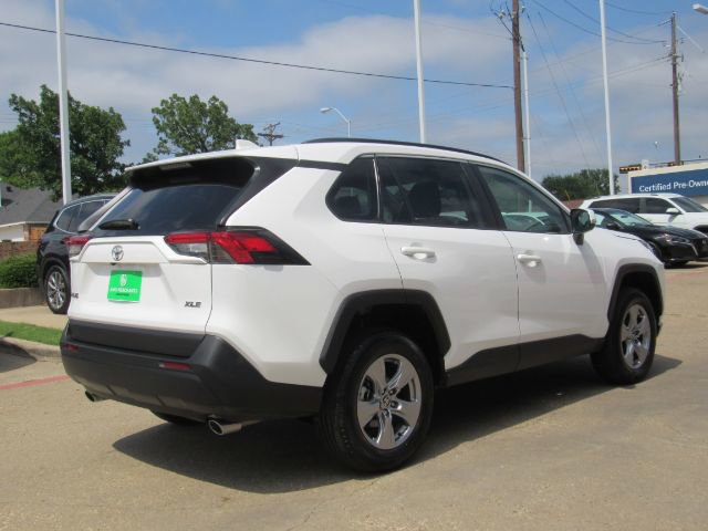 Used 2025 Toyota RAV4 XLE image 6