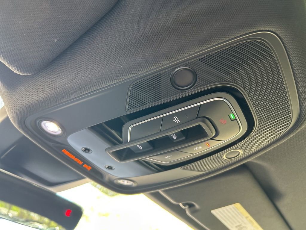 Used 2022 Audi RS Q8 AWD/4WD image 42