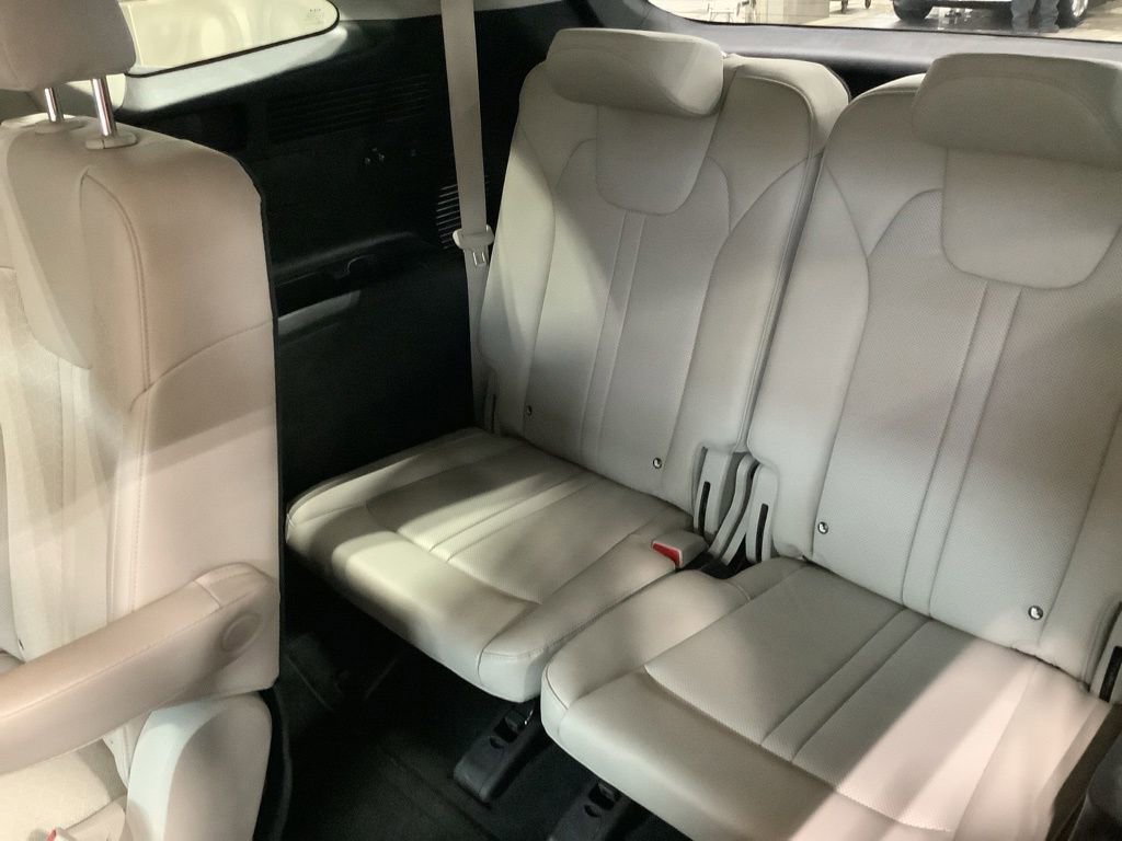 Certified 2023 Kia Sorento SX Prestige image 23