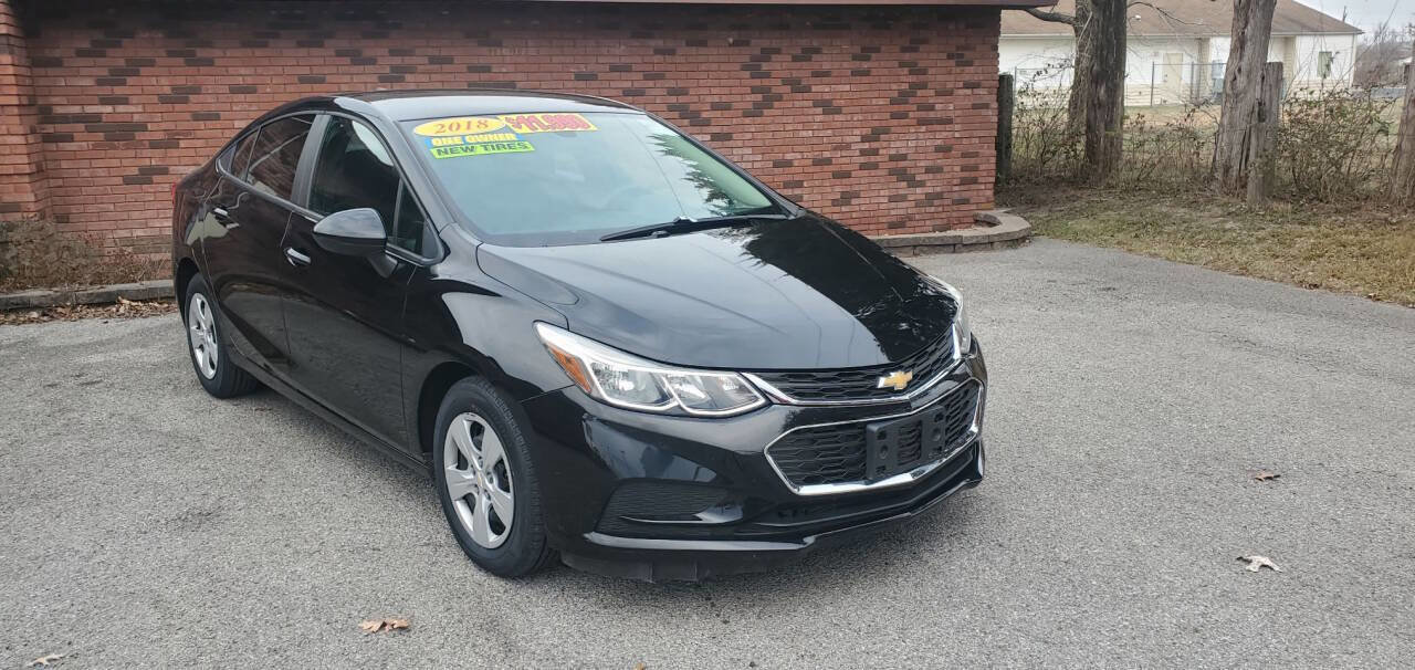 Used 2018 Chevrolet Cruze LS image 11