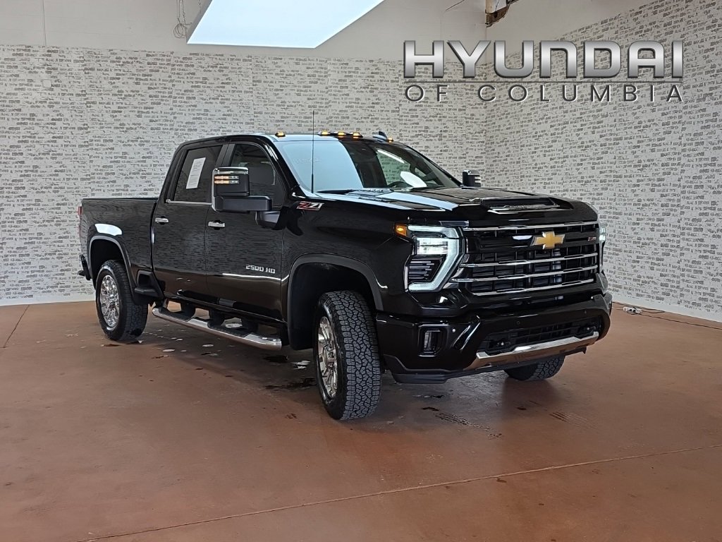 Used 2025 Chevrolet Silverado 2500 LT w/ Z71 Chrome Sport Edition