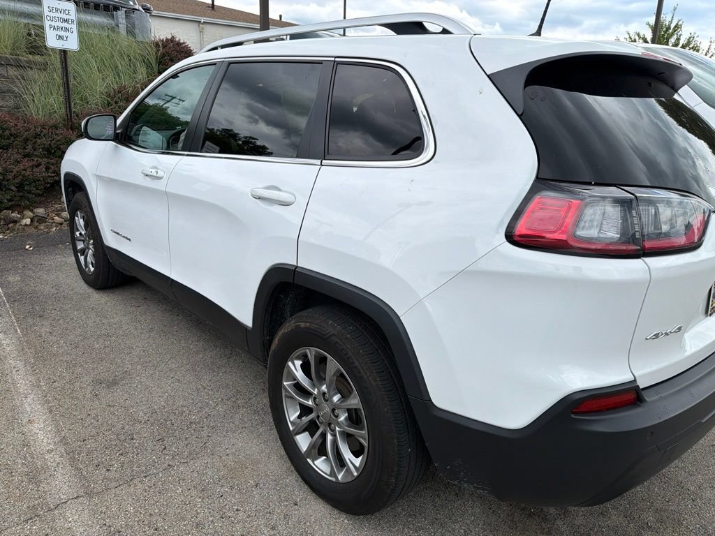 Used 2019 Jeep Cherokee Latitude Plus w/ Comfort/Convenience Group AWD/4WD image 3