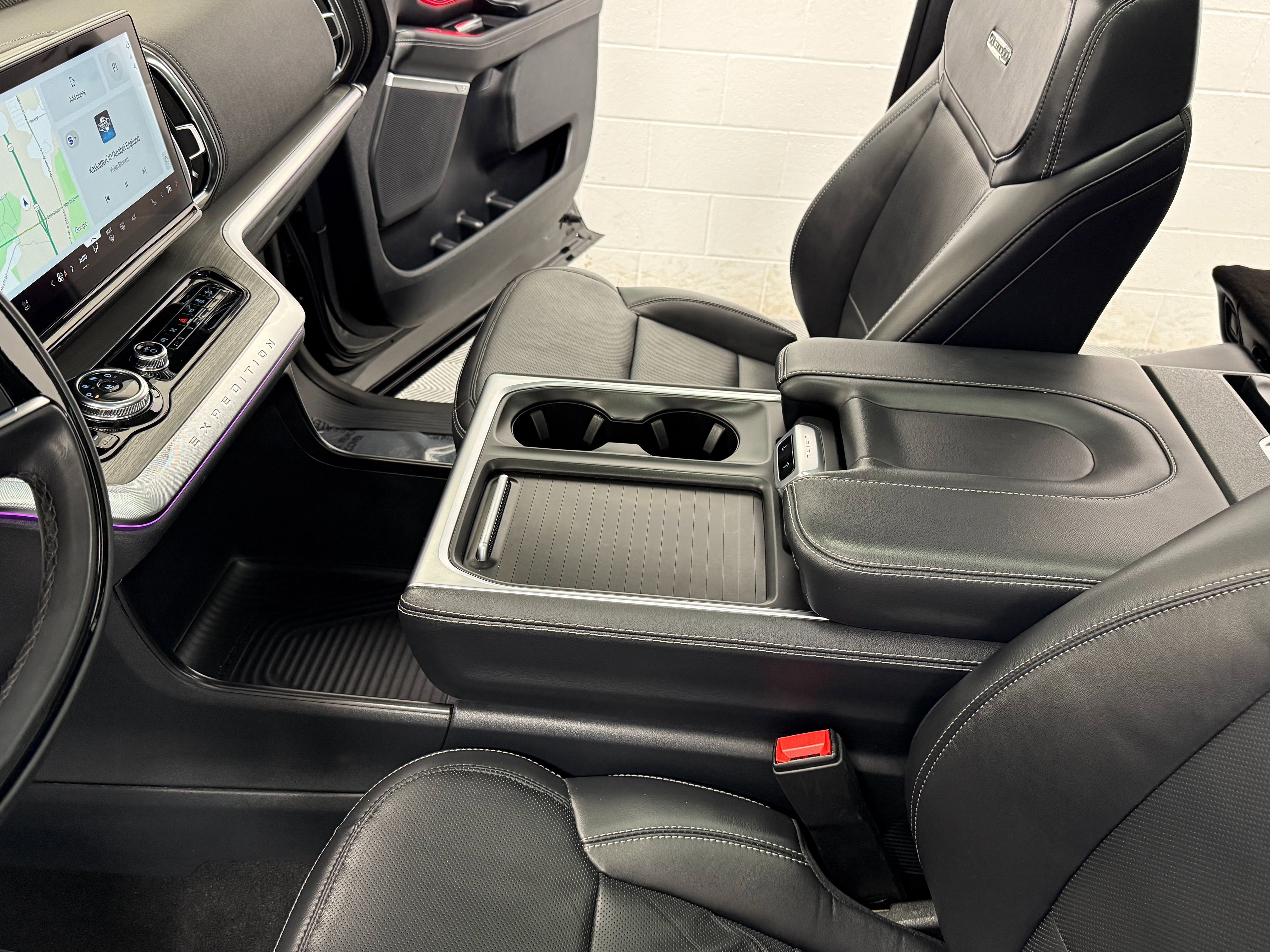 Used 2025 Ford Expedition Max Platinum AWD/4WD image 35