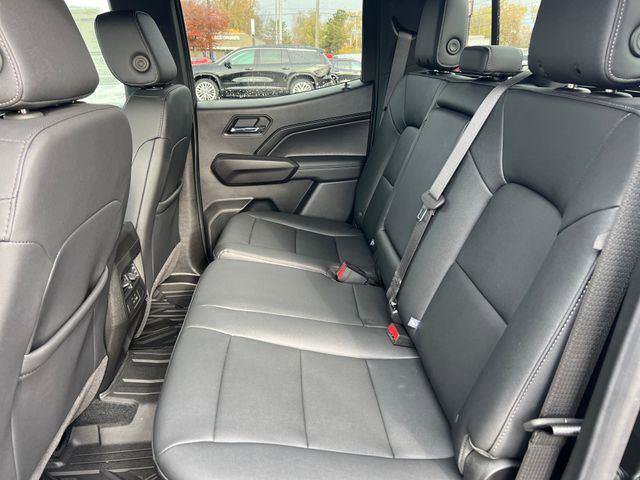 New 2025 Chevrolet Colorado LT w/ LT Convenience Package image 16