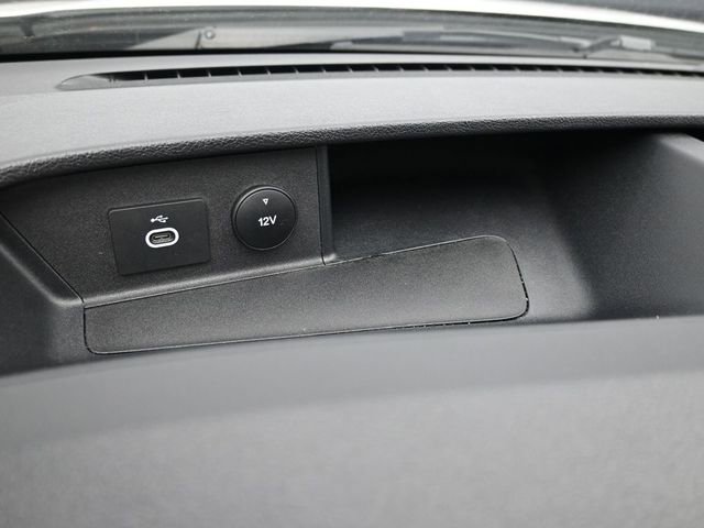 Used 2024 Ford Transit 350 XLT image 33