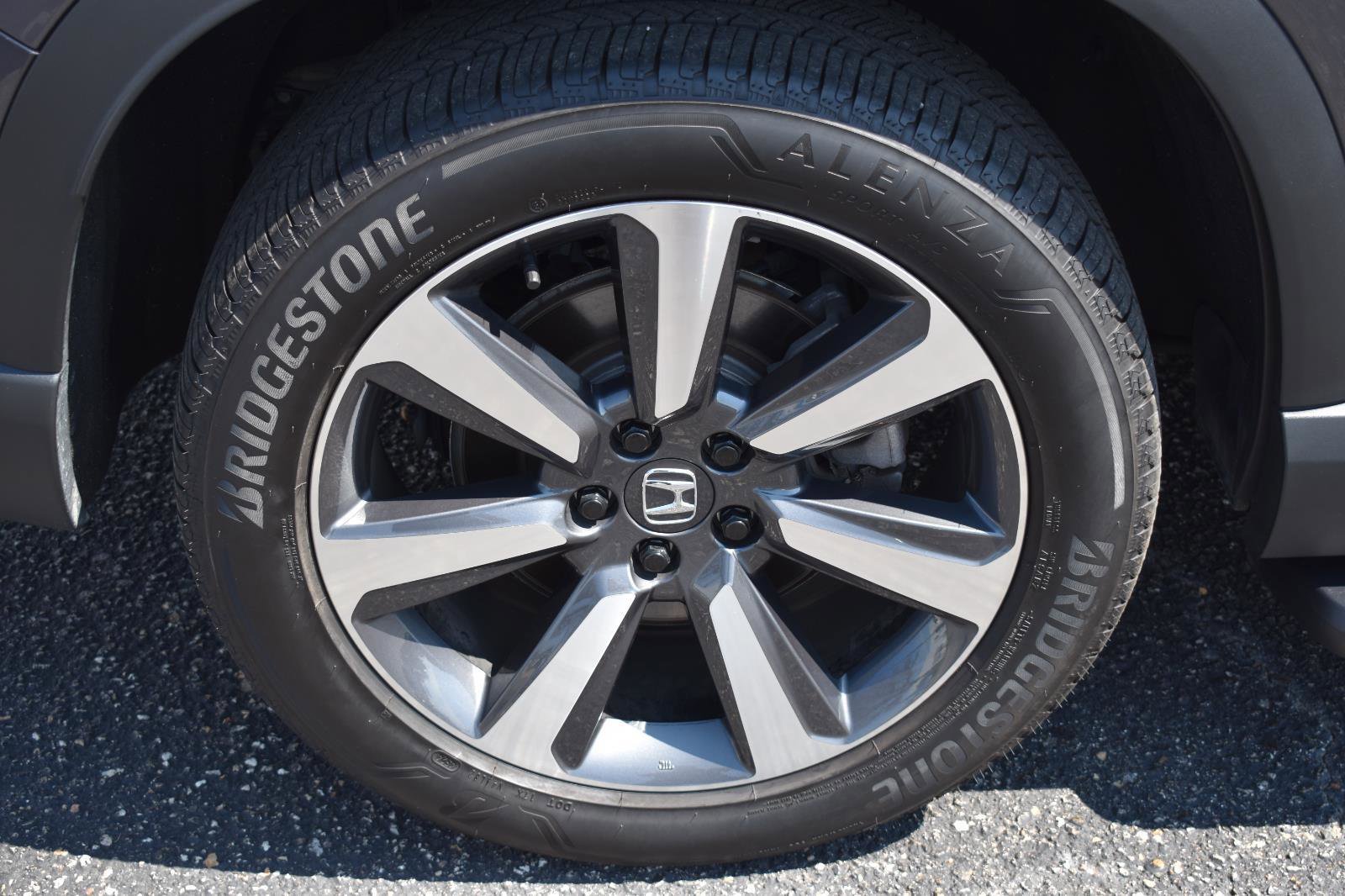 Used 2023 Honda Pilot Elite image 12