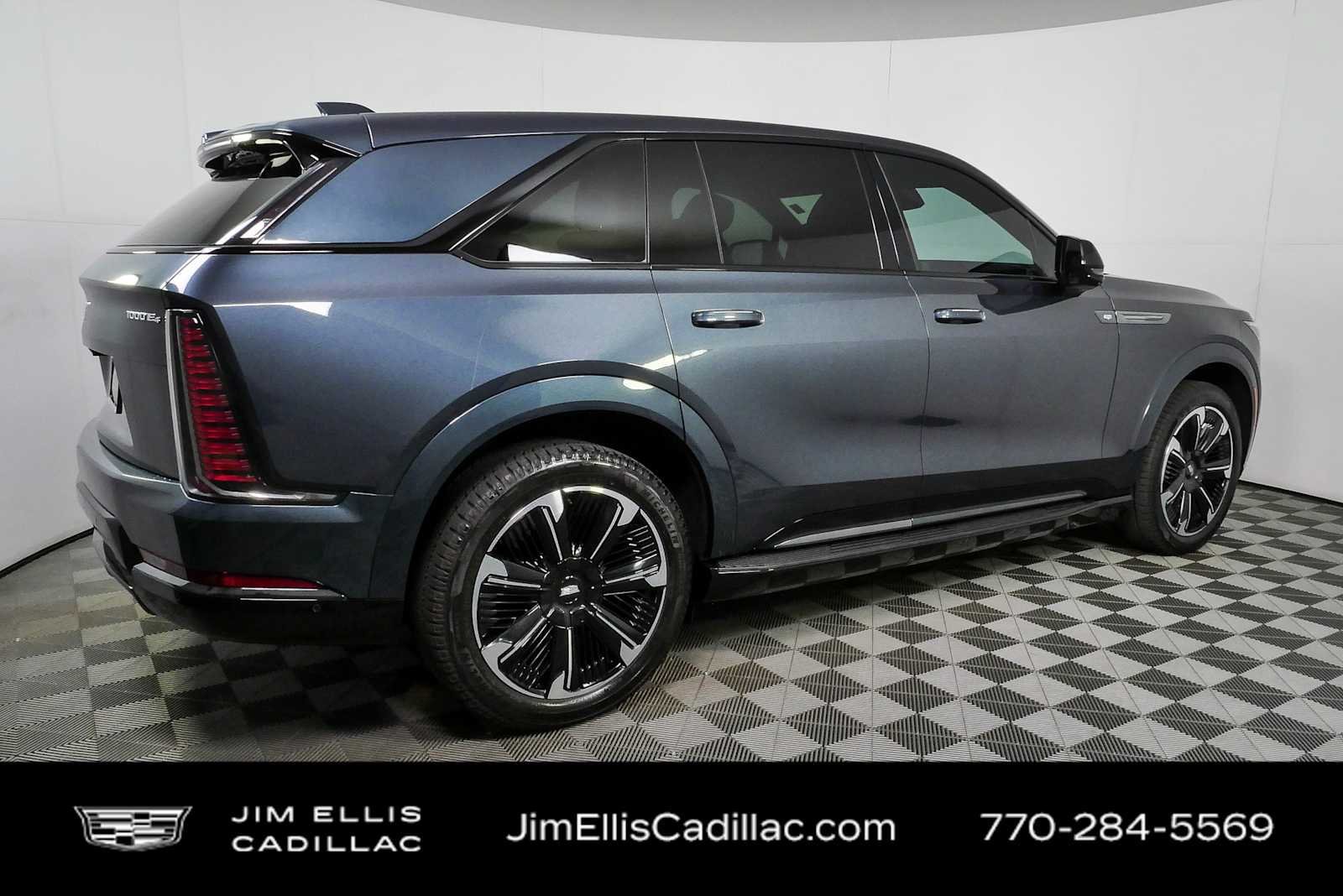 Used 2025 Cadillac Escalade IQ Sport 1 AWD/4WD image 2
