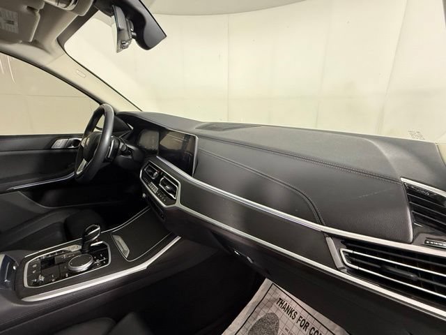 Used 2022 BMW X7 xDrive40i w/ Cold Weather Package AWD/4WD image 32