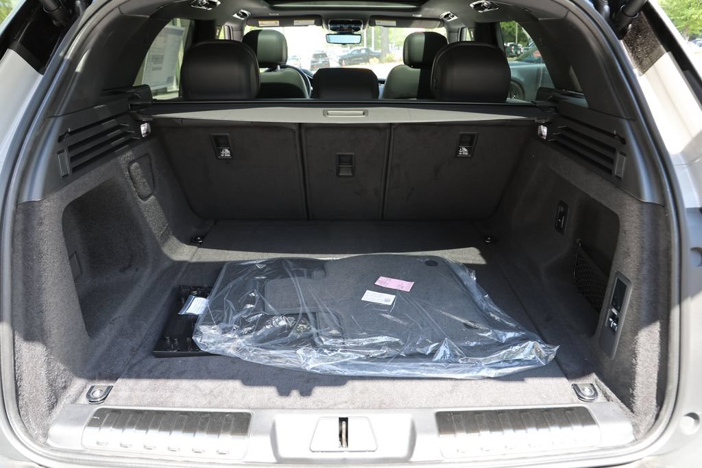 New 2026 Land Rover Range Rover Sport Dynamic SE AWD/4WD image 10