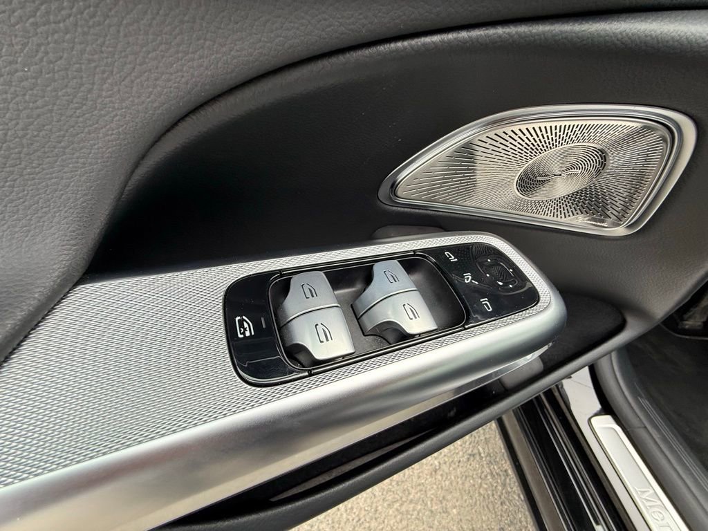Used 2025 Mercedes-Benz E 450 4MATIC Sedan image 25